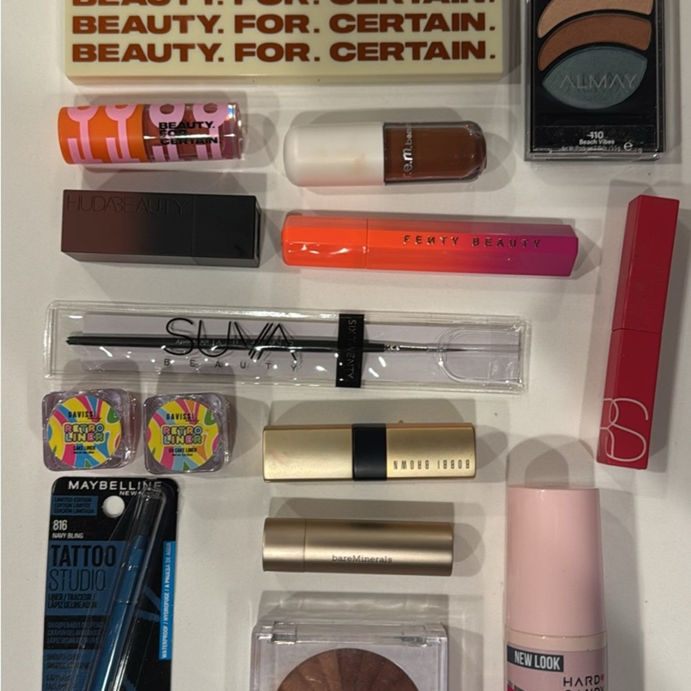 Fenty Beauty Lipstick - Bold Pink